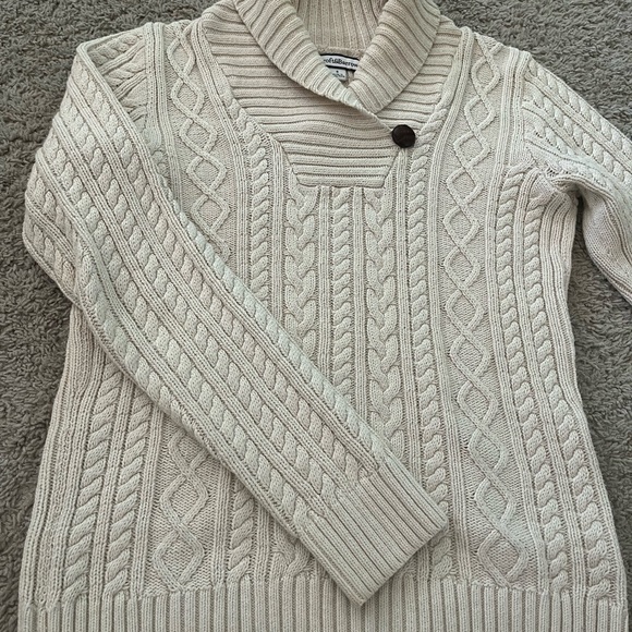 Croft & Barrow collared cable knit sweater. Cream. Size S. - Picture 5 of 11